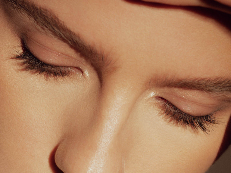 Why You May Be Experiencing Thinning Brows: The Ultimate Guide