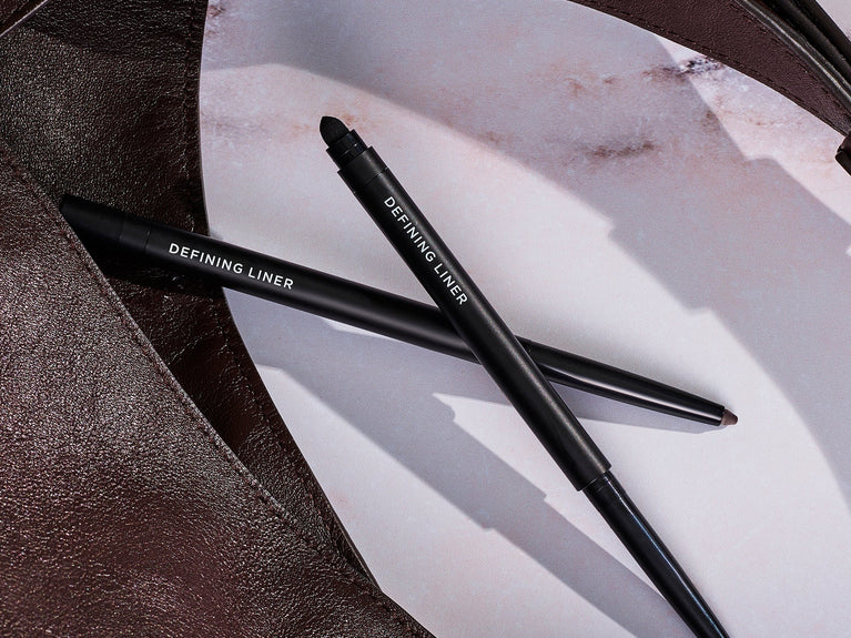 Por qué el delineador marrón debe estar en tu neceser de maquillaje 💄