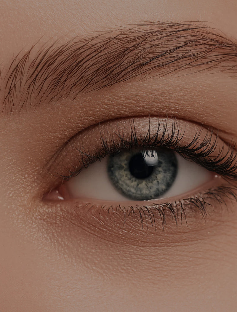 Consejos para dominar el arte de unas cejas perfectamente arqueadas