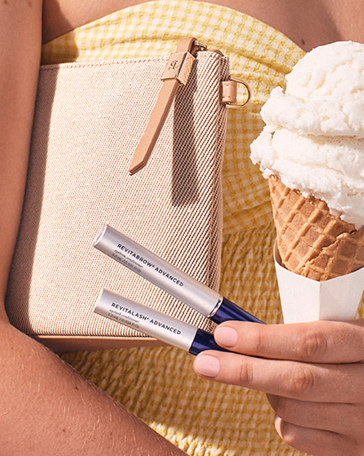 Belleza Sin Esfuerzo con RevitaBrow® Advanced